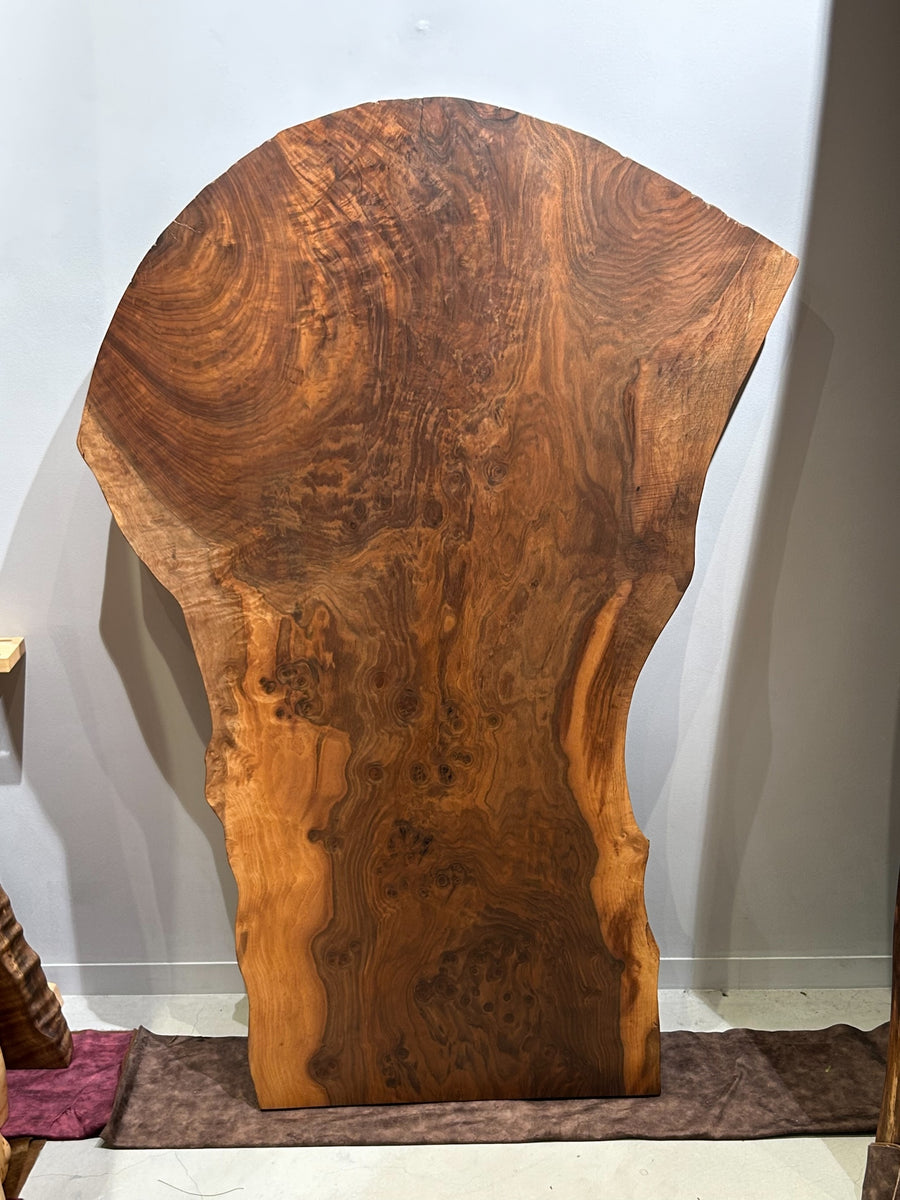 【秘蔵材】5Aマスターグレード、クラロウォールナット/1ピースボディ材！ 家具 デスク 木製家具 【一点もの】 クラロウォールナット 銘木 一枚板