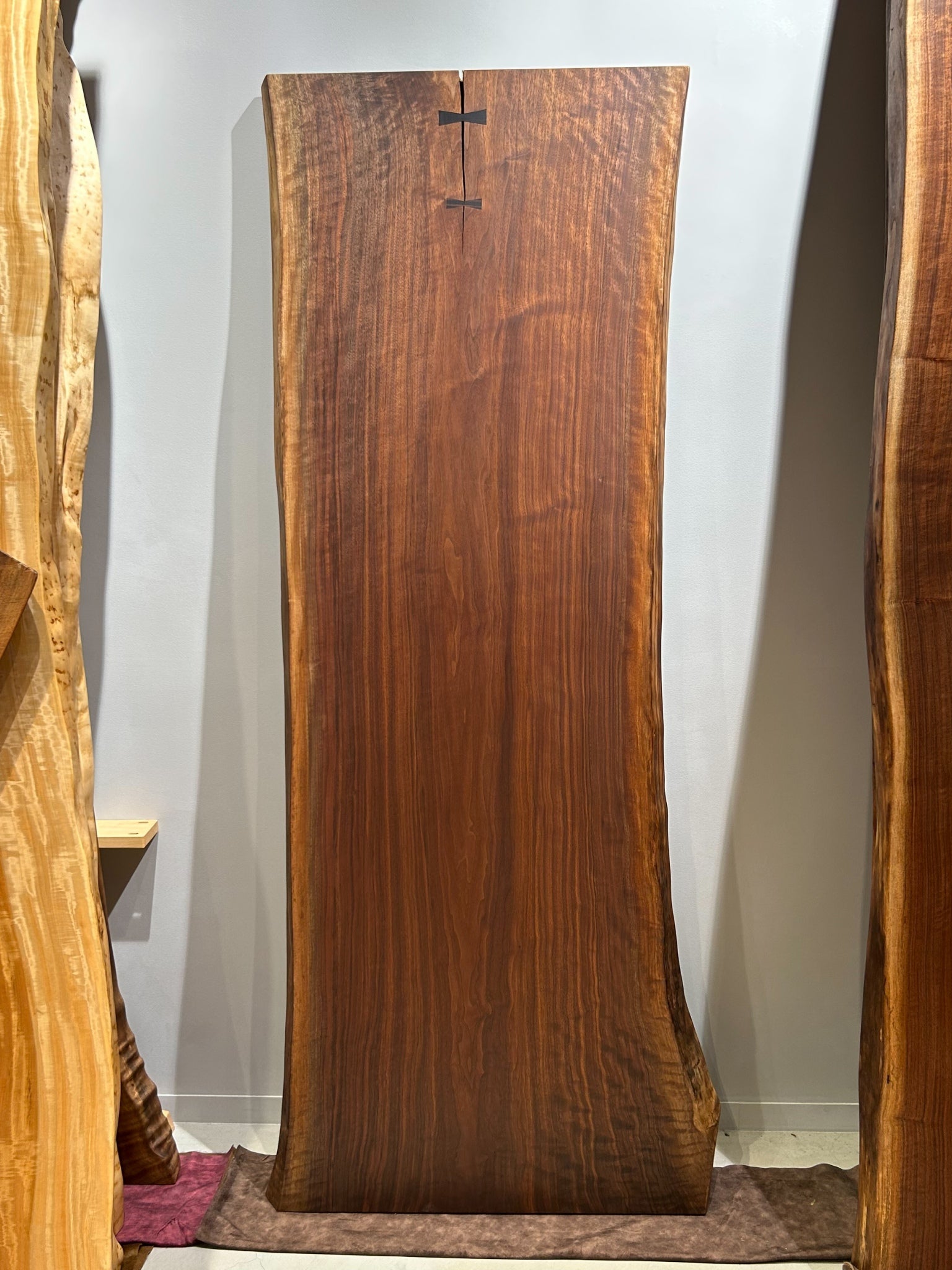 一枚板 ブラックウォールナット（US） 200x64-77 – GINZA SOBI FLOWERS