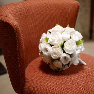 Wedding bouquet rond white rosesウエディングブーケ　ラウンド　ホワイトローズ　#12502