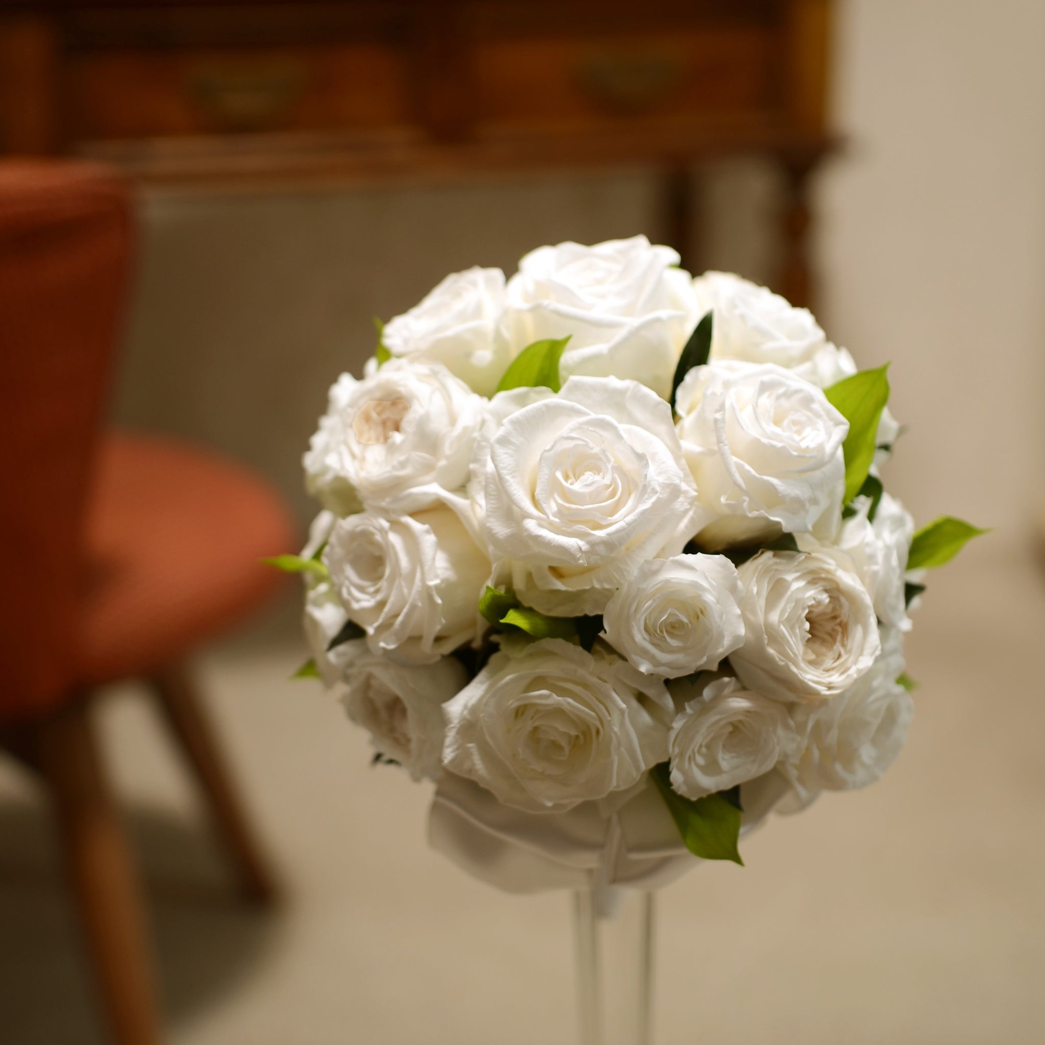 Wedding bouquet rond white rosesウエディングブーケ ラウンド